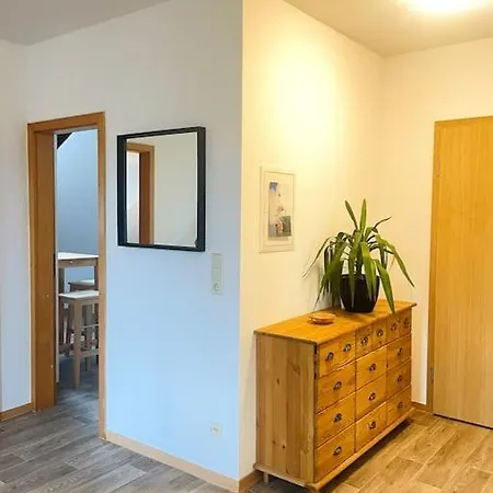 P6 - Familienwohnung Am Park Und Saale *